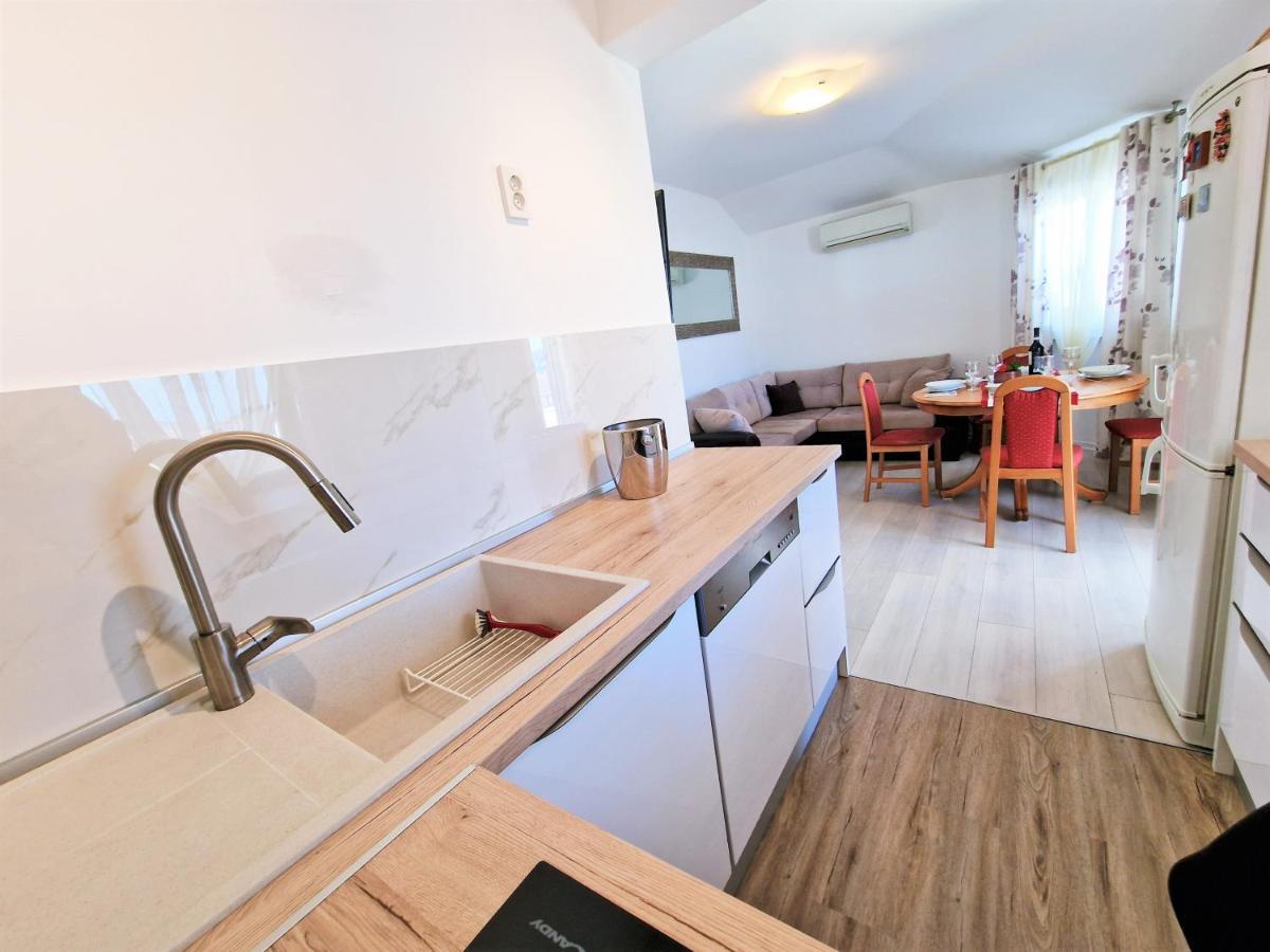 Vista Apartment-Split Airport Каштела Екстер'єр фото